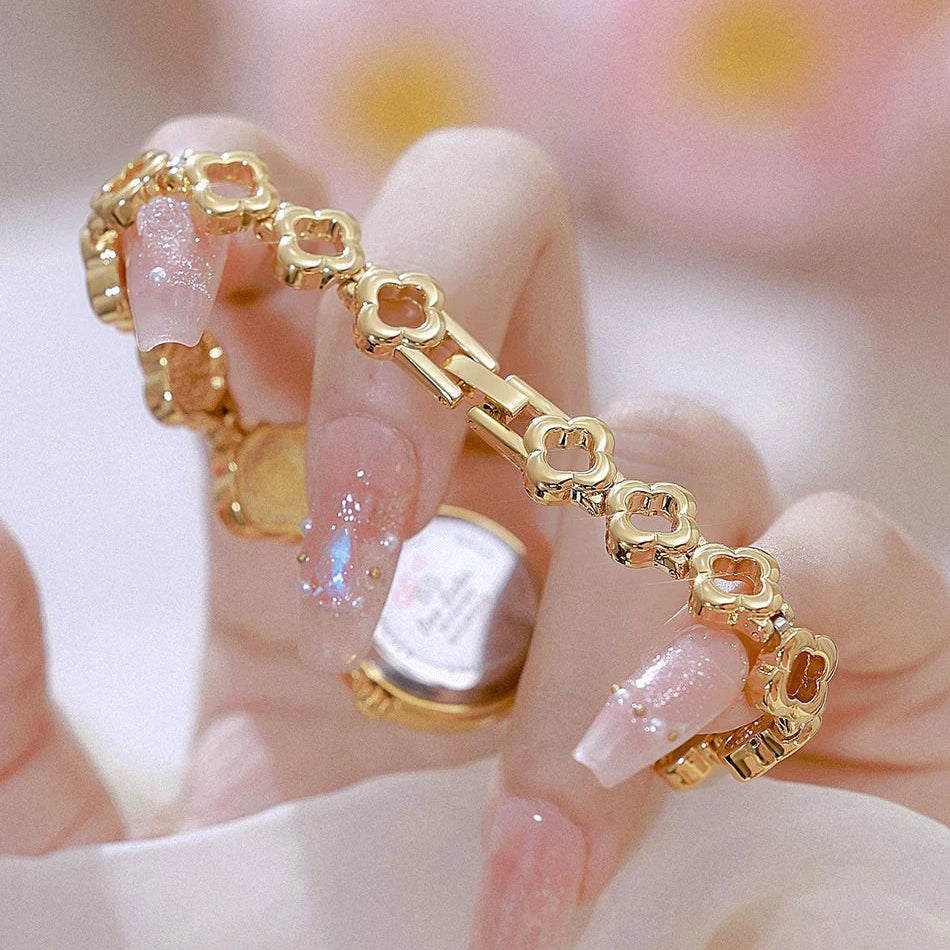 Montre Bracelet Trèfle à 4 Feuilles – Cristaux Élégants